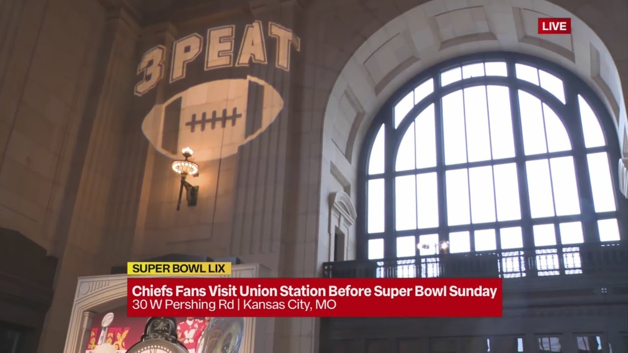 Chiefs fans visit Union Station before Super Bowl LIX