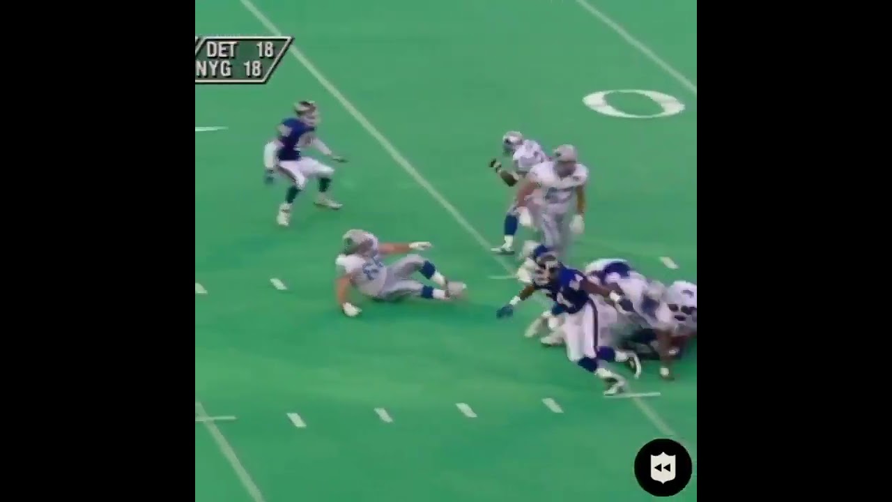 Barry Sanders: Making NFL Defenders Miss!