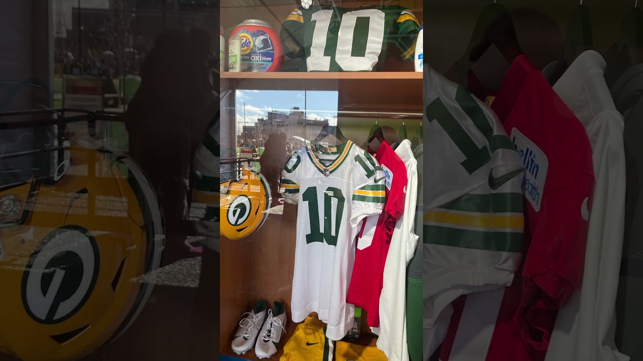 My nfl draft experience #gopackgo #football #football #lambeaufield #greenbaypackers #2025nfldraft My nfl draft experience #gopackgo #football #football #lambeaufield #greenbaypackers #2025nfldraft