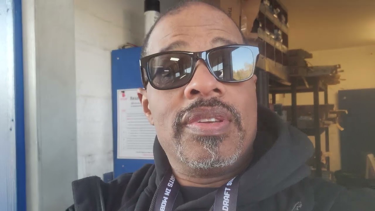 Senior Bowl Mobile, AL so you need to be mobile. Frank, Hugh, and the Express Oil Crew Came Through Vlog Senior Bowl Mobile, AL so you need to be mobile. Frank, Hugh, and the Express Oil Crew Came Through Vlog