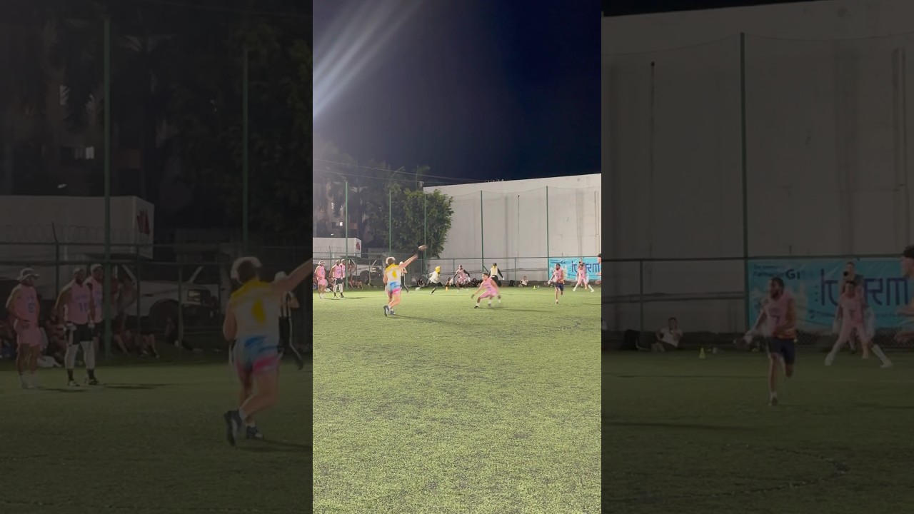 Bang 8 touchdown pass as the clock expires #nfl #flagfootball #sports #football 🎥 #usafootball Bang 8 touchdown pass as the clock expires #nfl #flagfootball #sports #football 🎥 #usafootball