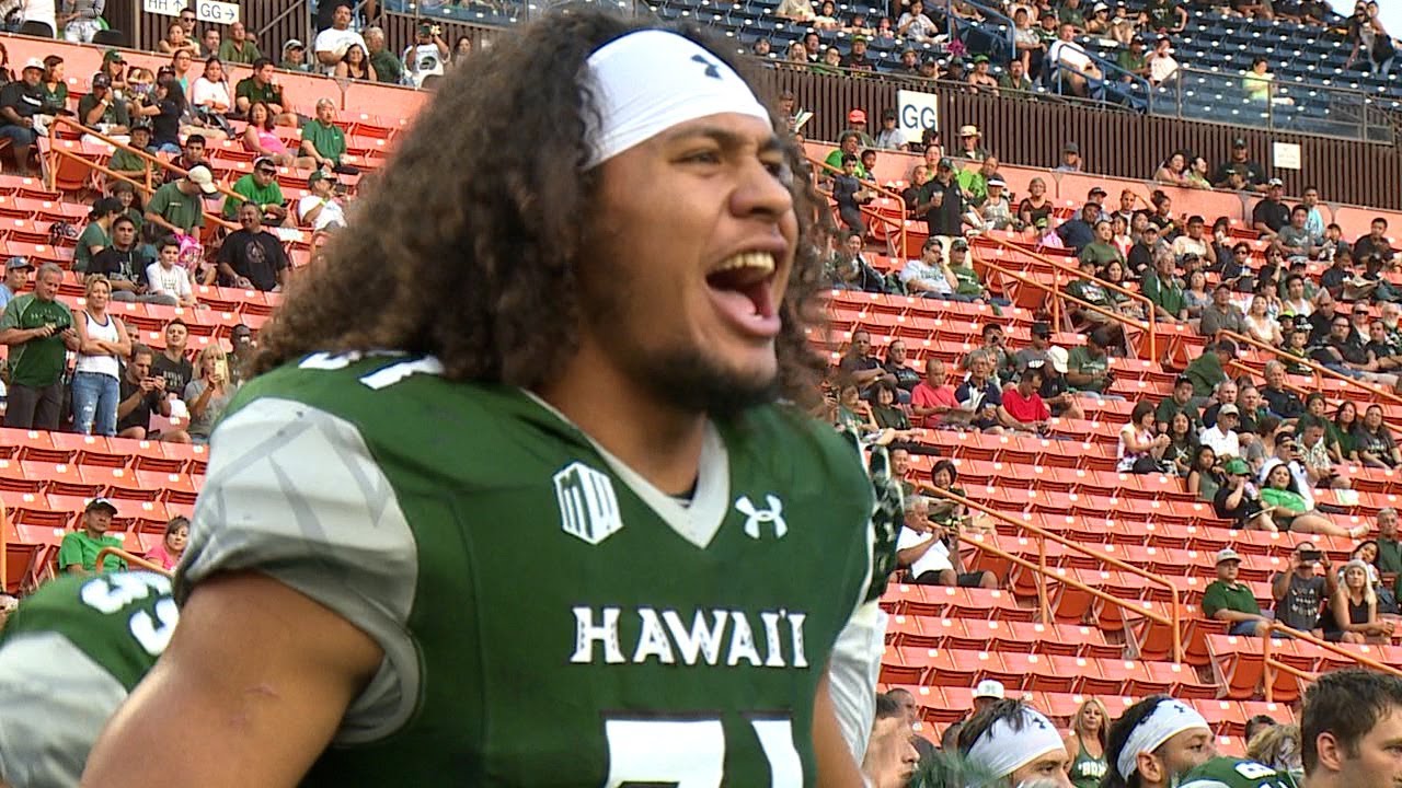 Former UH standout Tavai proudly represents ‘Bows ahead of Super Bowl LX Vlog Former UH standout Tavai proudly represents ‘Bows ahead of Super Bowl LX Vlog