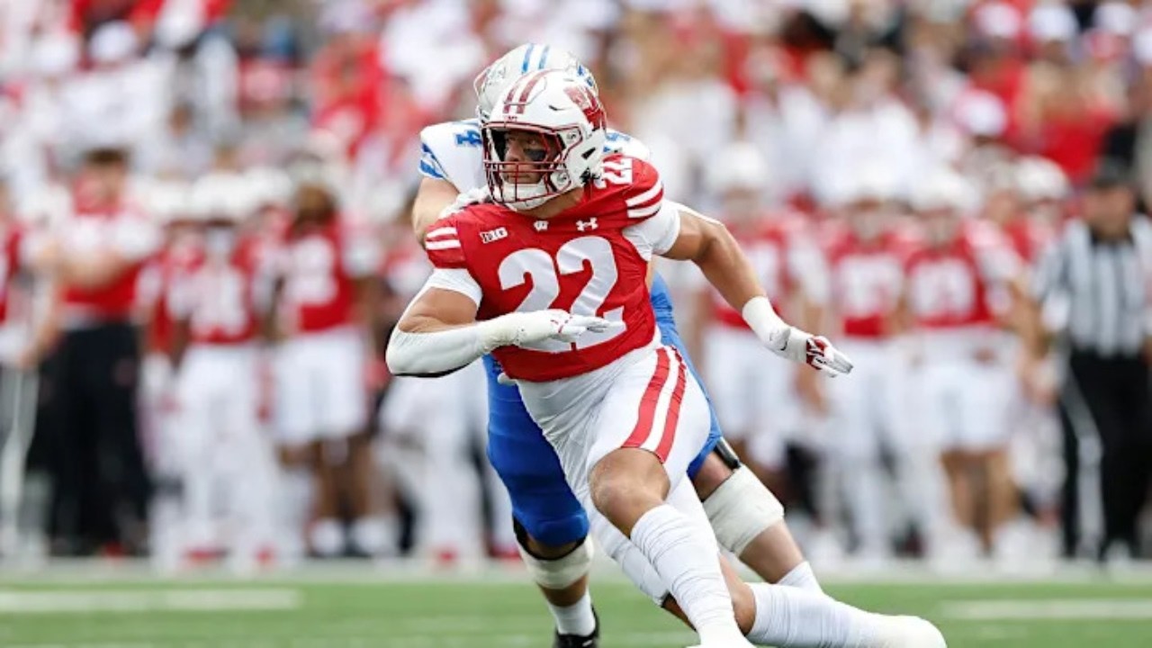 Mason Reiger | Edge Rusher | 2025 Wisconsin Highlights | 2026 NFL Draft Mason Reiger | Edge Rusher | 2025 Wisconsin Highlights | 2026 NFL Draft