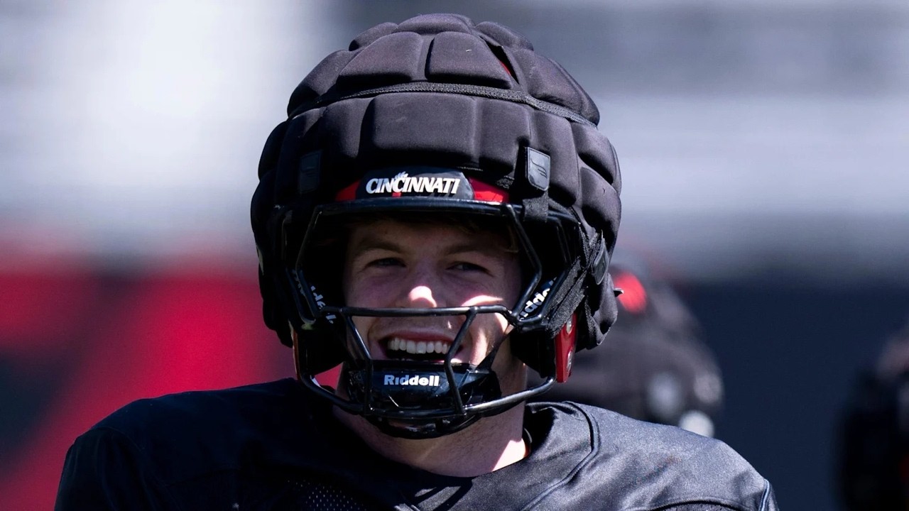 Miami Dolphins Eye Cincinnati’s Jake Golday: NFL Draft 2026 Linebacker Prospect Breakdown Miami Dolphins Eye Cincinnati’s Jake Golday: NFL Draft 2026 Linebacker Prospect Breakdown