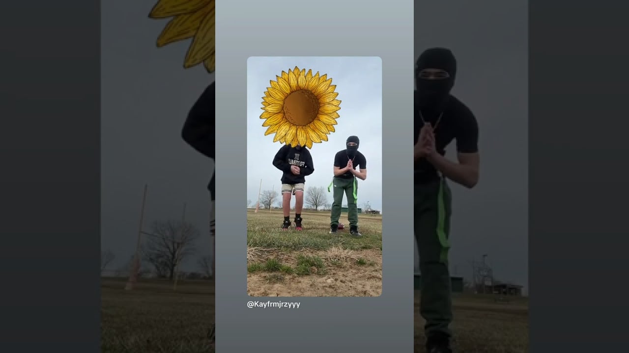 Come sta #lifewithlooch #dance #trending #football #flagfootball #nfl #colts #famous #greenscreen