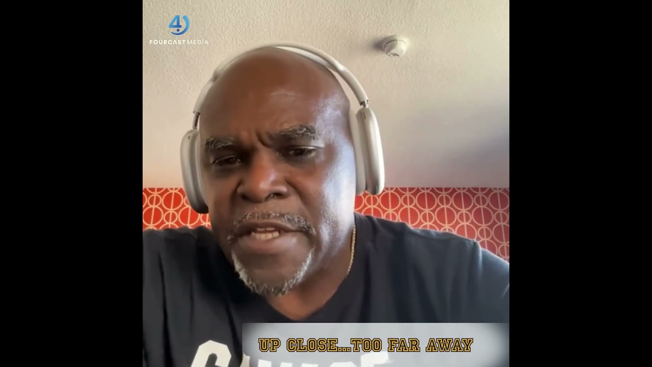 Up Close…Too Far Away 👀🏈 The Coaching Secrets Behind Elite Running Backs💡#shorts